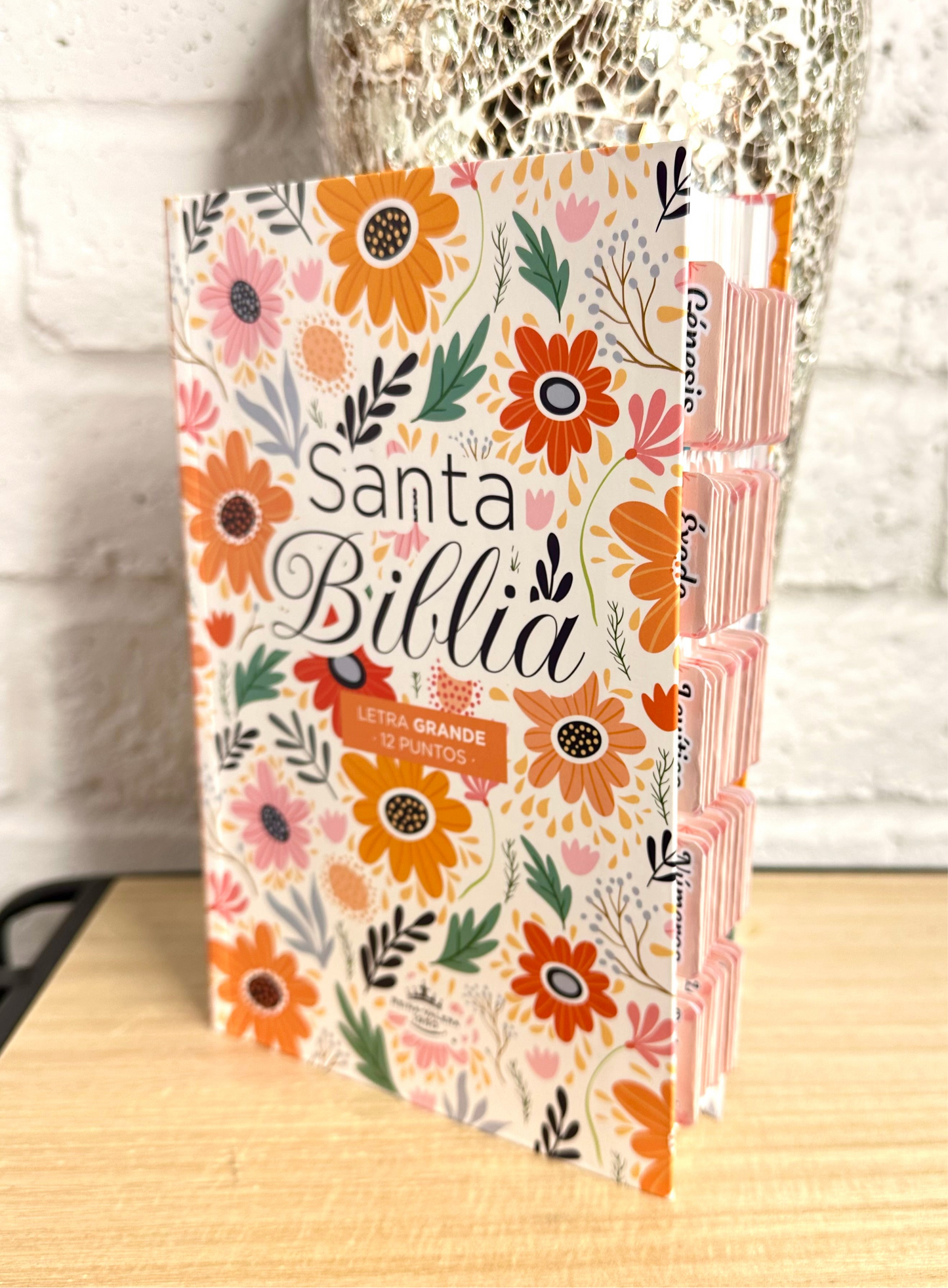 BIBLIA TAPA FLEX, TAMAÑO MANUAL, DISEÑO FLORES INVIERNO