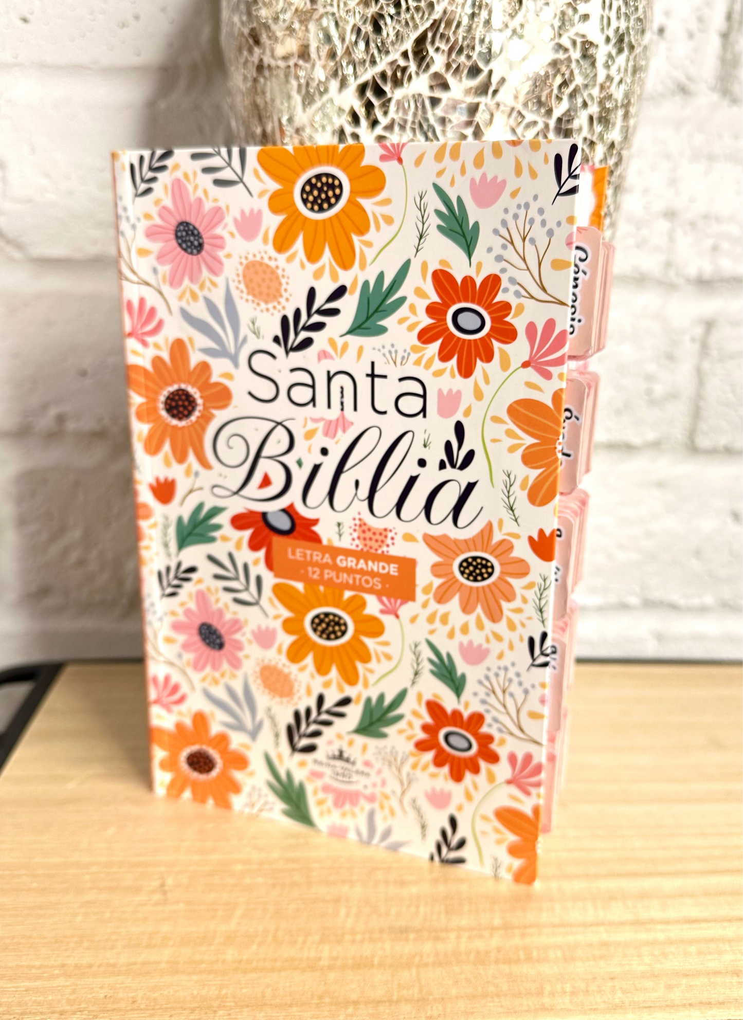 BIBLIA TAPA FLEX, TAMAÑO MANUAL, DISEÑO FLORES INVIERNO